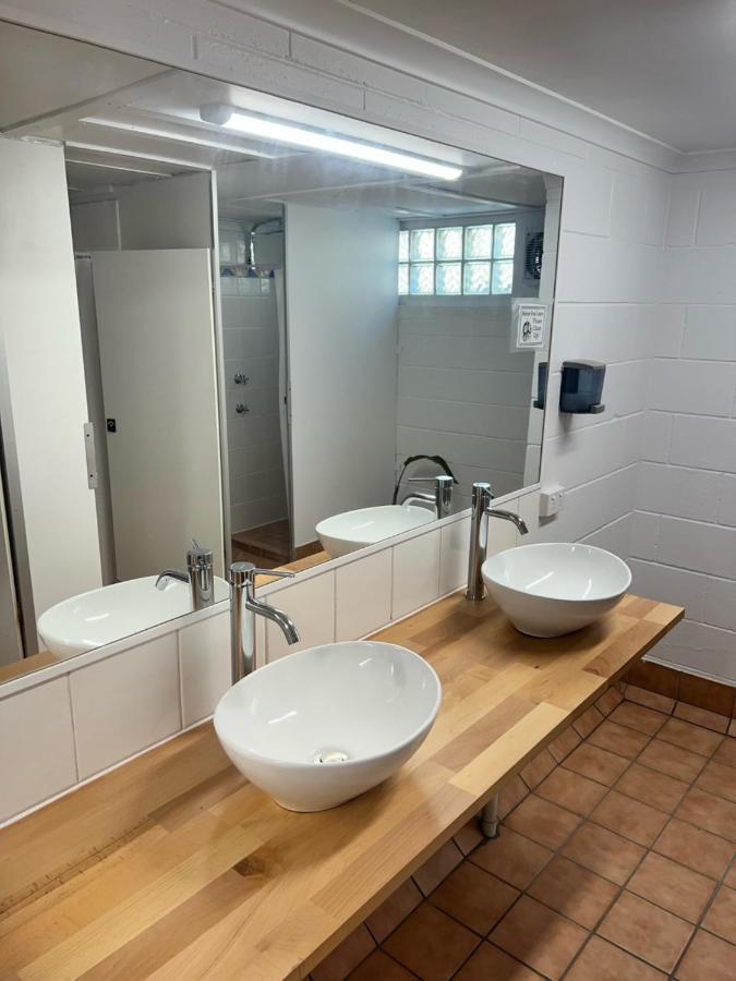 Hostel Cali Backpackers Caloundra Zewnętrze zdjęcie