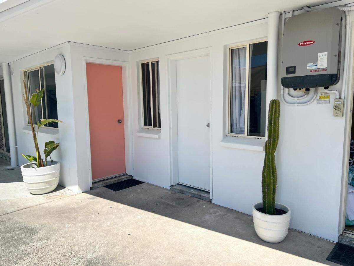 Hostel Cali Backpackers Caloundra Zewnętrze zdjęcie