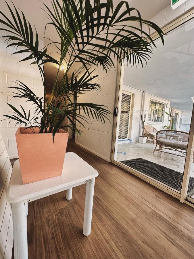 Hostel Cali Backpackers Caloundra Zewnętrze zdjęcie