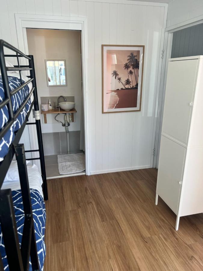 Hostel Cali Backpackers Caloundra Zewnętrze zdjęcie