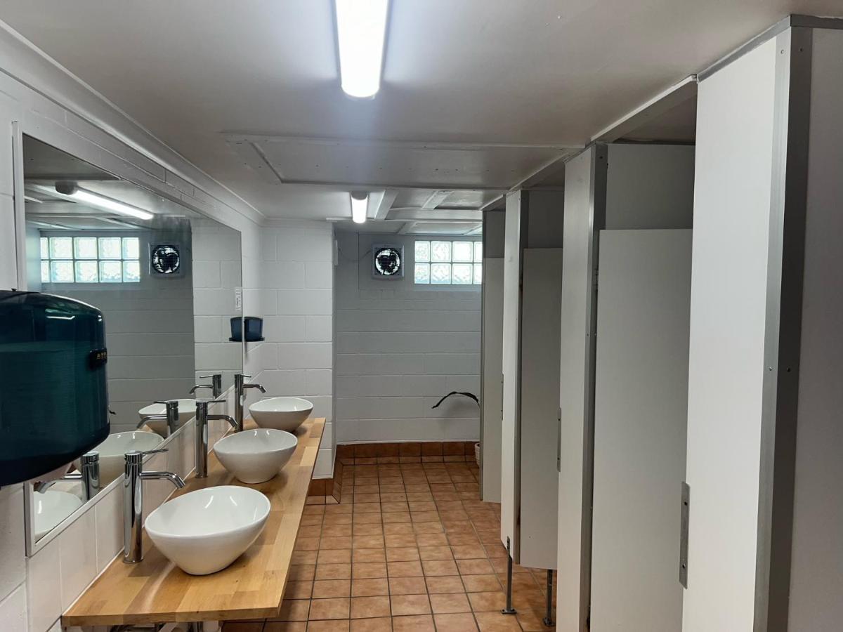 Hostel Cali Backpackers Caloundra Zewnętrze zdjęcie