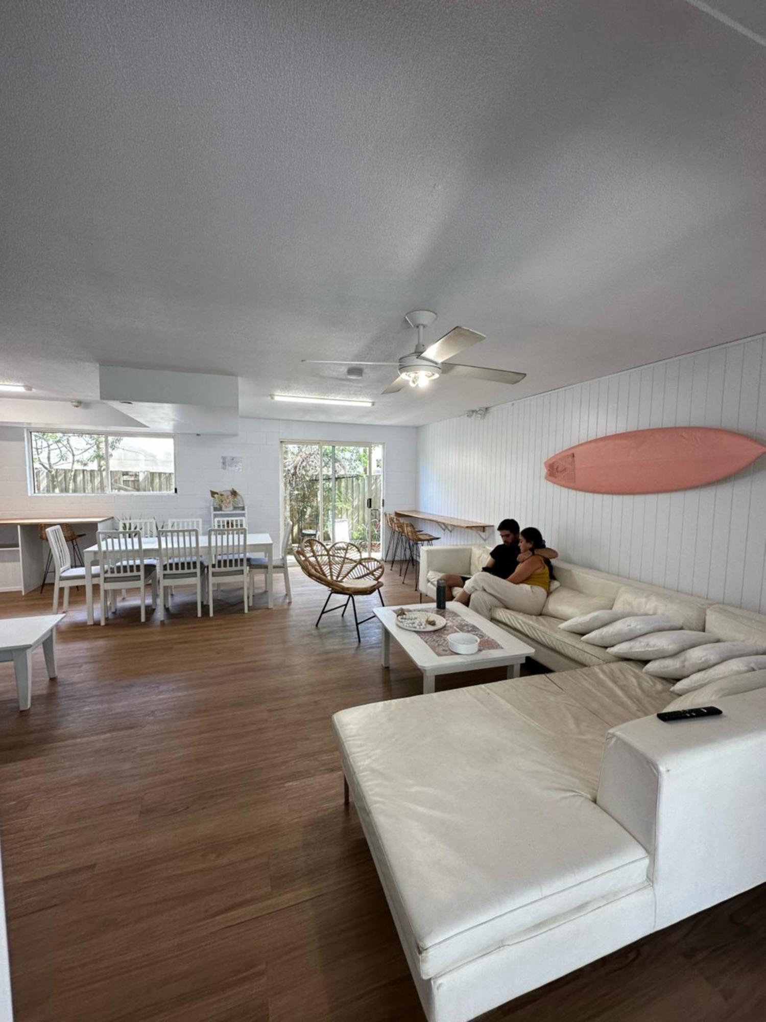 Hostel Cali Backpackers Caloundra Zewnętrze zdjęcie